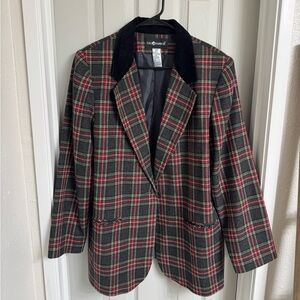 Vintage Sag Harbor Black 🖤 and Red ♥️ Tartan Blazer with Velvet Collar - 14